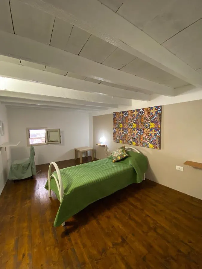Holiday home La Casetta Di Marianne Santa Flavia Italy